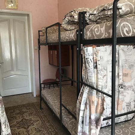 Хостел Тихий Дворик Charków Zewnętrze zdjęcie